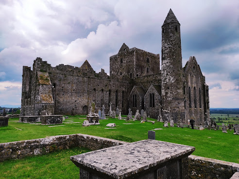 Rock of Cashel by null