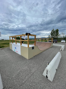 OKANAGAN HOCKEY 4105 Gordon Dr, Kelowna, BC V1W 4Z1, Canada