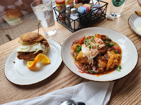 Young Cardinal Cafe and Co. by null