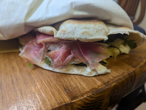 Piadina Bio Assisi by null