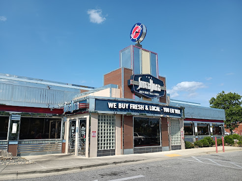 Silver Diner by null