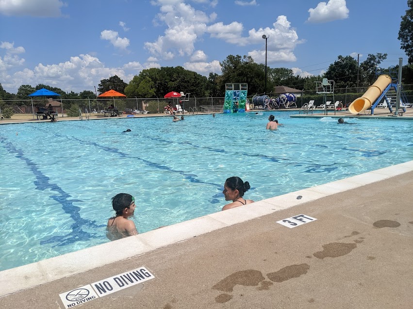 Everglade Swimming Pool