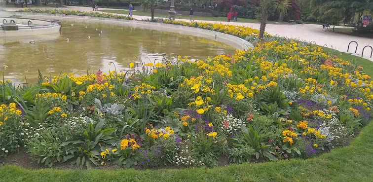 Jardin des Plantes by null
