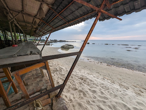 Free Beach Resort Phu Quoc by null