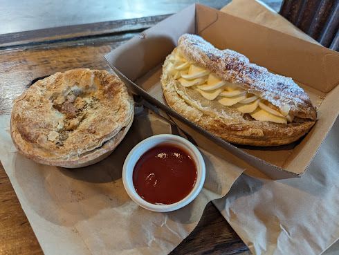 Bruns Bakery by null