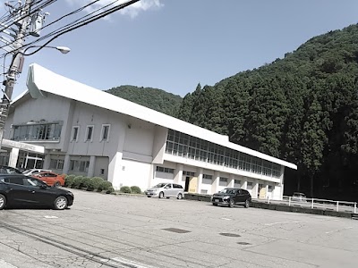 白山ろく体育館