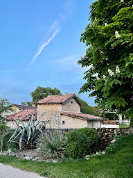 Photo n°53 de Le Domaine des Sources à Saint-Léonard (Location d'appartement de vacances)