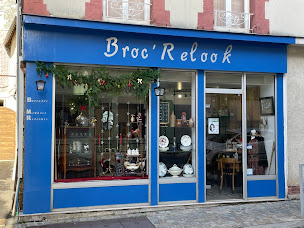 Photo n°1 de BROC'RELOOK à Livarot-Pays-d'Auge (Magasin de meubles d'occasion)