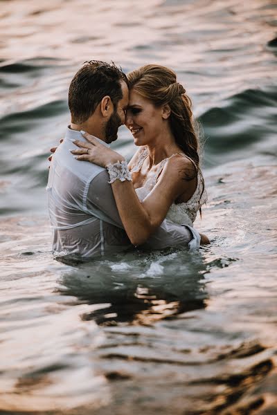 結婚式の写真家Ειρήνη Μπενέκου (irenebenekou)。2019 9月11日の写真