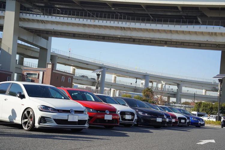 ゴルフ Rの大黒・オフ会・今年もあとわずかに関するカスタム事例の投稿画像2枚目