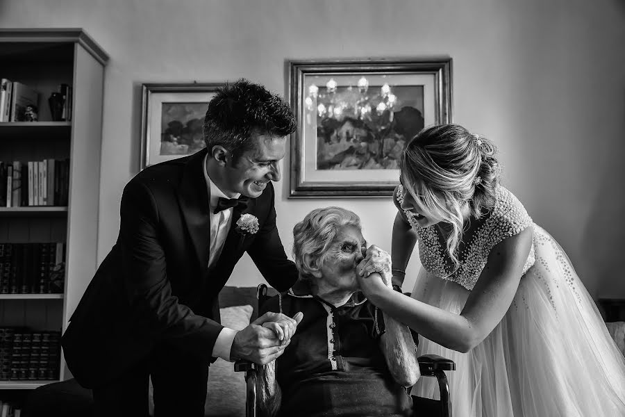 Fotógrafo de casamento Nicola Vitti (nicolavitti). Foto de 25 de outubro 2022