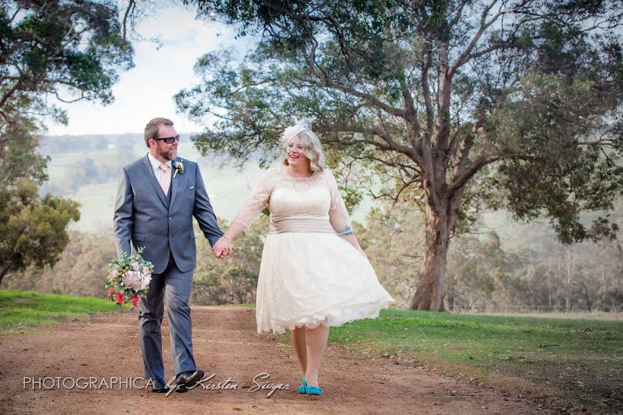 Fotografo di matrimoni Kirsten Sivyer (kirstensivyer). Foto del 10 febbraio 2019