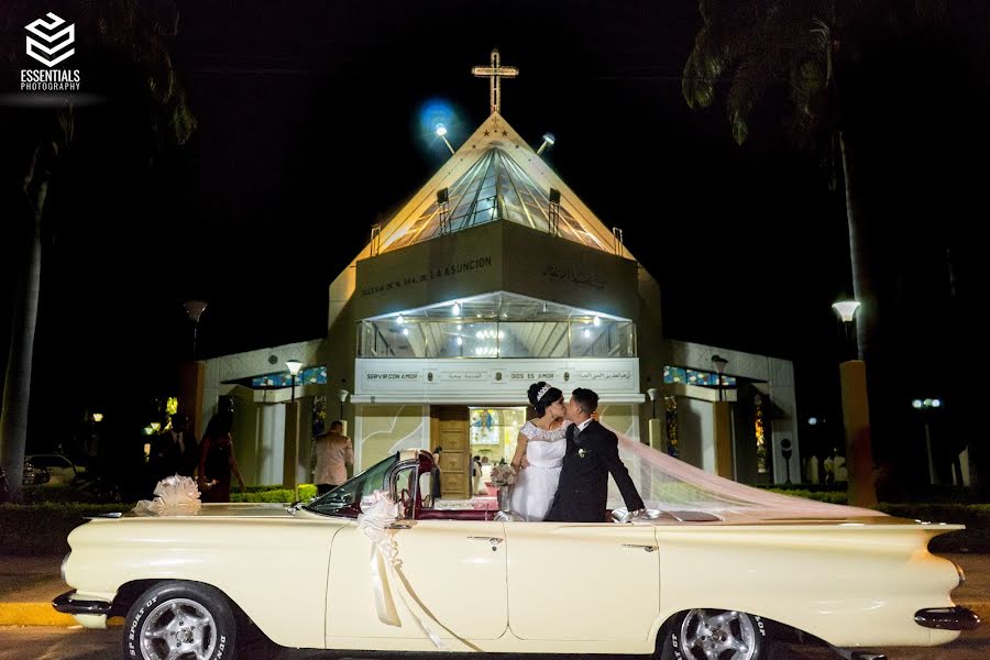 結婚式の写真家Antonio Burgos (essentialsphoto)。2017 12月26日の写真