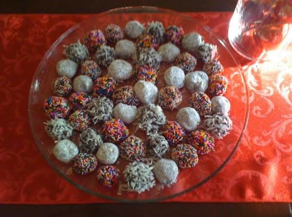 Dark Chocolate Fudge Balls_image