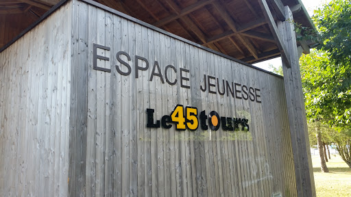 Le 45 Tours- Espace Jeunesse