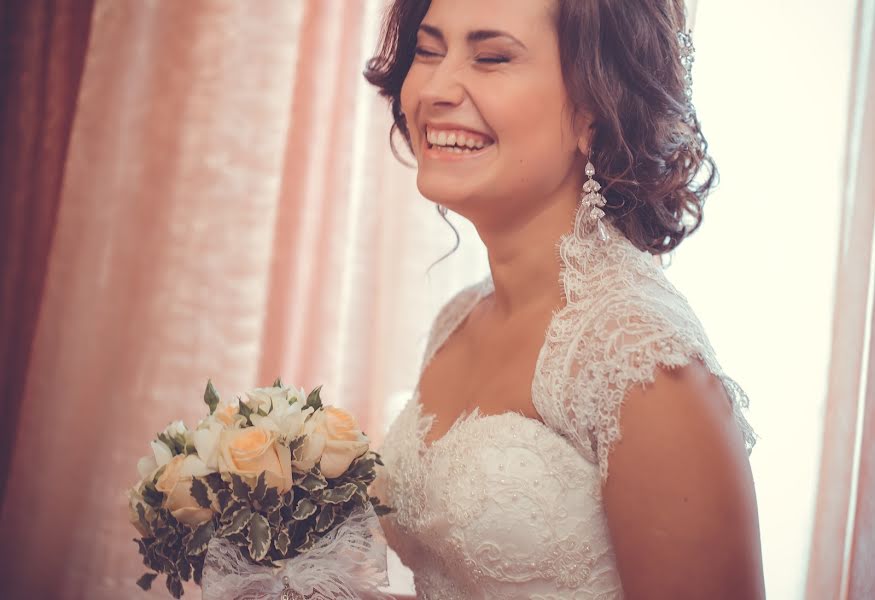 Wedding photographer Yuliya Satosova (julietta). Photo of 20 April 2016