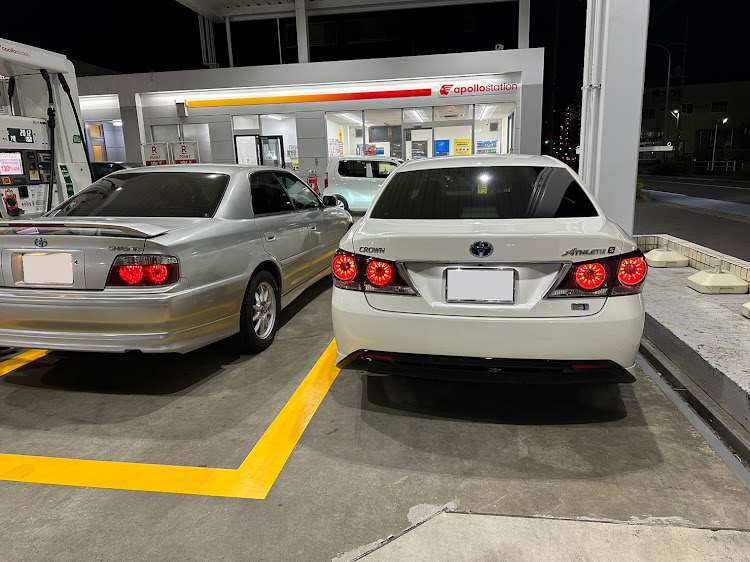 クラウンアスリートのオフ会・ガソスタ映え・チェイサー・燃費悪いところ以外最高の車に関するカスタム事例の投稿画像1枚目