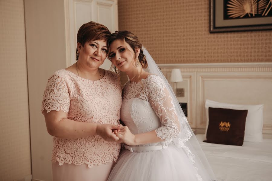 Wedding photographer Valentina Zemlyannikova (v13zemlannikova). Photo of 1 April 2019