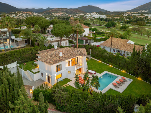Villa with pool and terrace 1