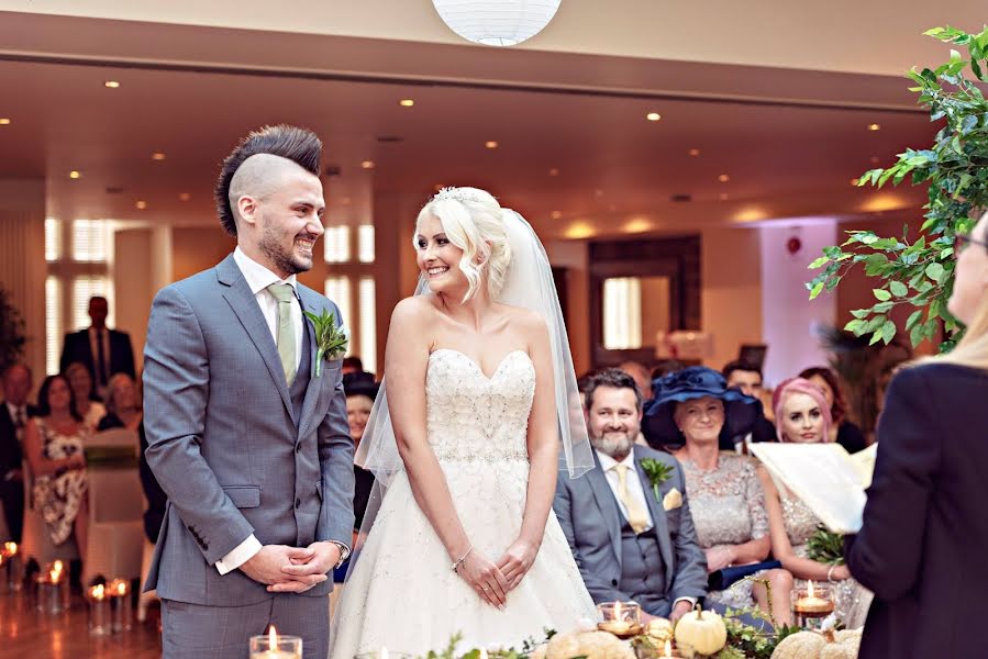 Fotógrafo de bodas Teri-Adele Cunningham (teresacphoto). Foto del 2 de julio 2019