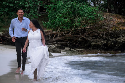 Wedding photographer Alejandra Choque (aleysunikon). Photo of 27 October 2023