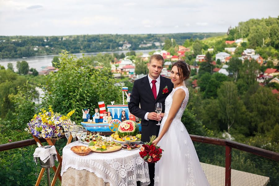 Bröllopsfotograf Olga Chelysheva (olgafot). Foto av 1 september 2017