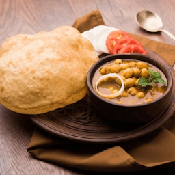 Chana Bhatura