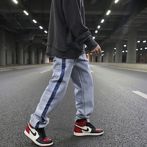 Title 6, Straight-leg loose jeans with vintage washed te...