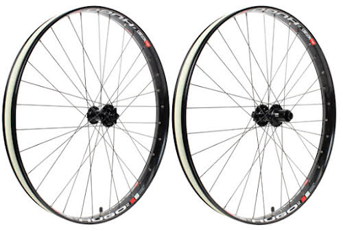 Stans No Tubes 2016 Hugo 27.5" Plus Disc Tubeless Boost Wheelset