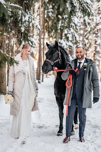 Fotografer pernikahan Slavyana Yaroshuk (slavianayarashuk). Foto tanggal 5 Januari 2022