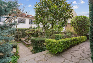 House with garden and terrace 3