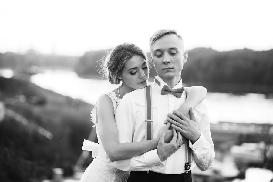 Wedding photographer Vladimir Zinovev (loveoneder). Photo of 9 June 2018