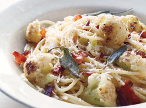 Pasta with Bacon and Cauliflower