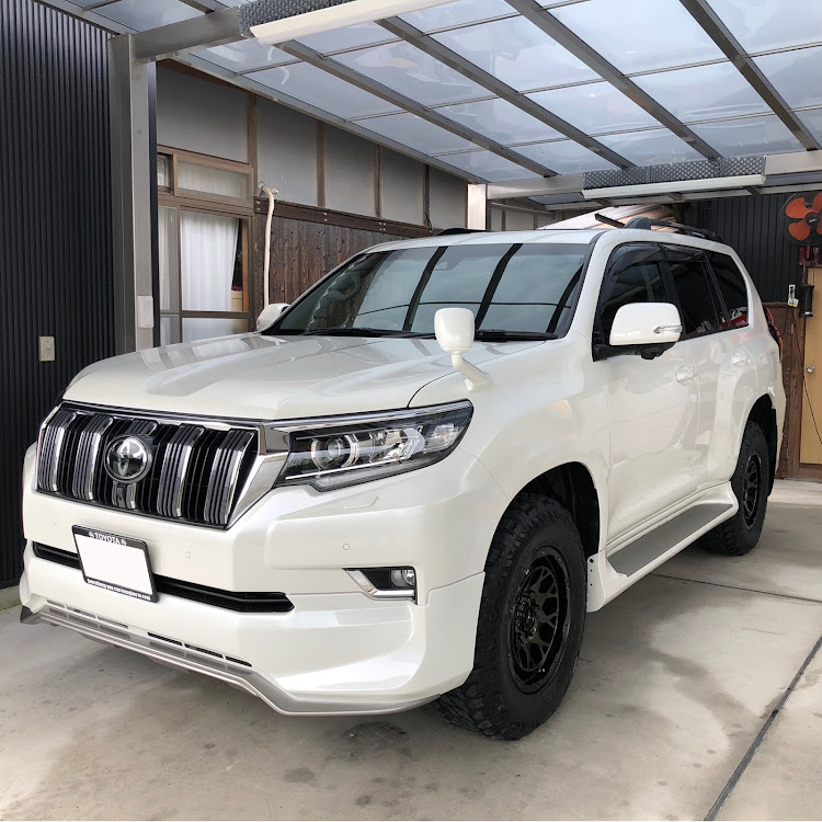 ランドクルーザープラドの洗車・最近朝晩涼しい・今晩はフォロワーさんと密会・良いタイミングで洗車できたに関するカスタム事例の投稿画像1枚目