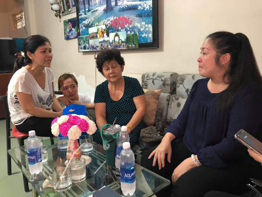 Nghệ sĩ Hồng Vân đã không cầm được nước mắt khi nghe tâm nguyện của người em trai thân thiết