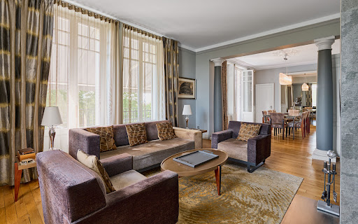 Maison avec piscine et jardin 5