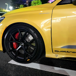 RS3 セダン