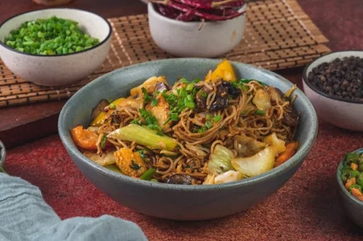 Mongolian Noodles Veg