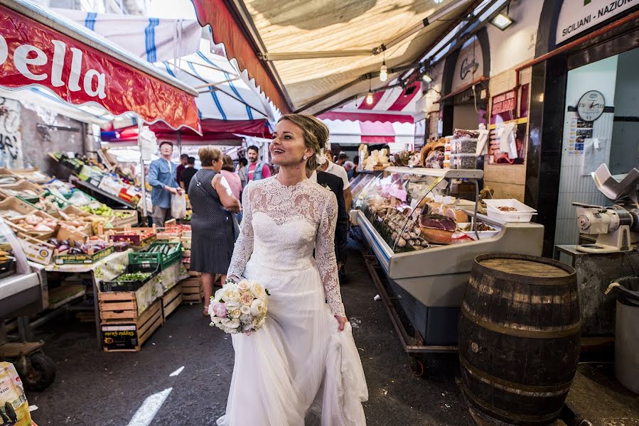 Fotógrafo de casamento Davide Di Pasquale (fotoumberto). Foto de 10 de outubro 2019