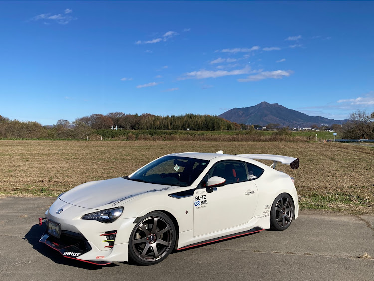 86の冬の空と愛車・毎日楽しく元気にに関するカスタム事例の投稿画像3枚目