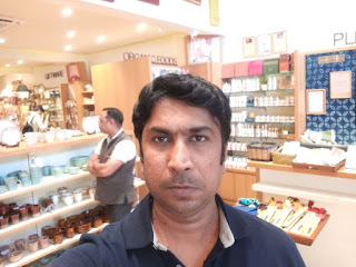Darshan Kiran at Fabindia, MG Road,  photos