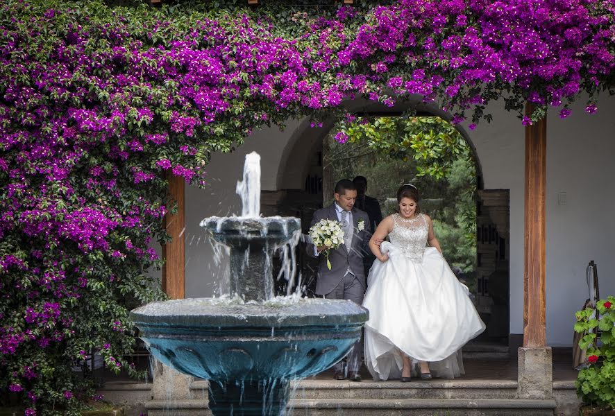 婚禮攝影師Diego Bolaños（homoludens）。2021 11月15日的照片