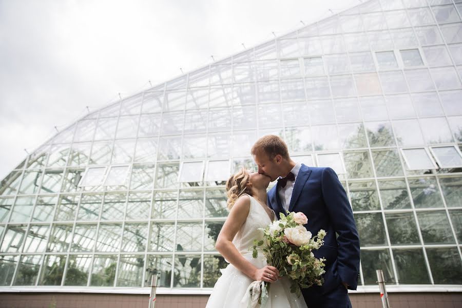 Fotógrafo de casamento Vasilisa Kozarezova (vkozarezova). Foto de 22 de novembro 2017