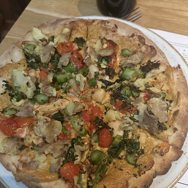 GF broccolini/potato pizza (also vegan)