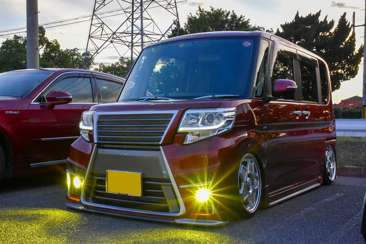 タントカスタムのヤング兄弟・ヤング兄弟の弟・King of Street C.C・VELENO・SPEC！に関するカスタム事例の投稿画像1枚目