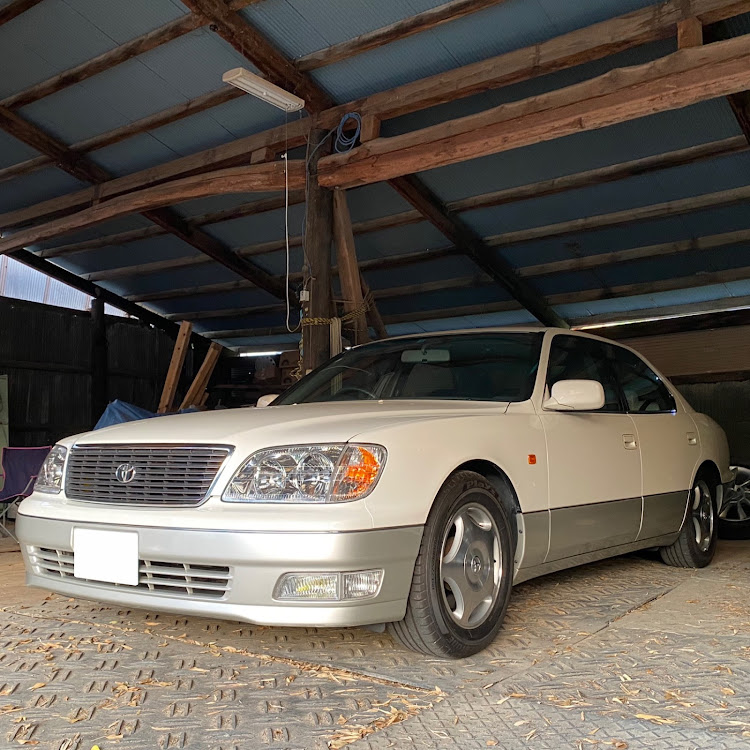 セルシオのトヨタセルシオ・セダン好き・セダン・車検に関するカスタム事例の投稿画像2枚目