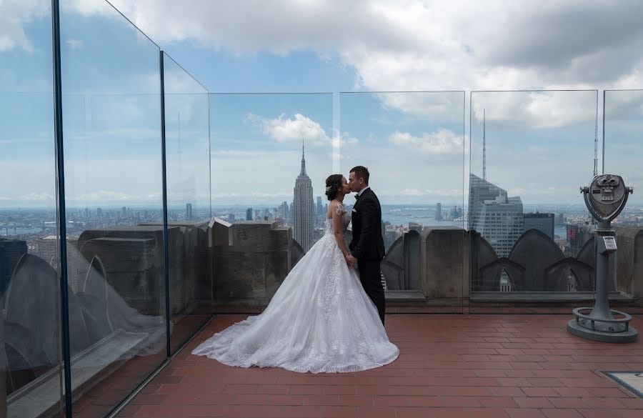 Fotógrafo de casamento Mikalai Kazlouski (zlouskinyc). Foto de 16 de julho 2018