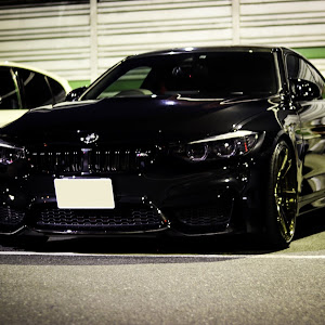 M4 クーペ F82