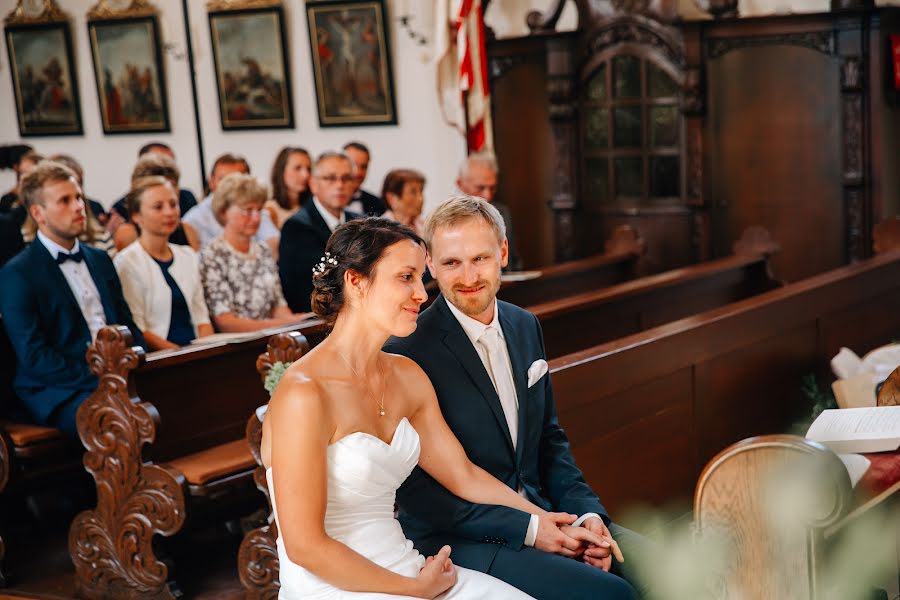 Fotografo di matrimoni Carolin Ulrich (oneandonly). Foto del 30 agosto 2023