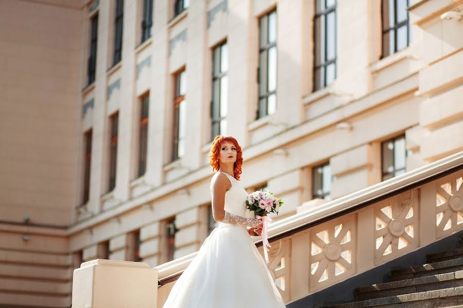 Fotógrafo de casamento Viktoriya Litvinenko (vikoslocos). Foto de 16 de setembro 2017